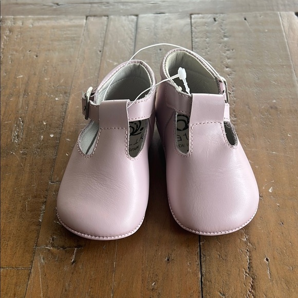 Natik light pink soft sole Spanish boutique Mary Jane shoes - Picture 1 of 8